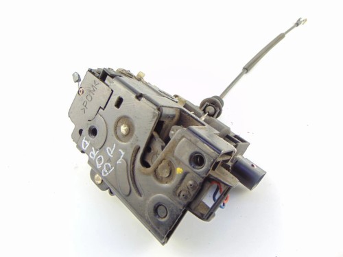 ZAMEK DRZWI LEWY PRZÓD VOLKSWAGEN BORA (1998-2005) 1.6