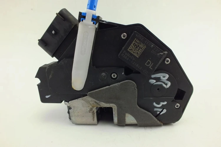 ZAMEK DRZWI PRAWY PRZÓD FORD FIESTA MK7 (2008-2017) 1.6L Zetec-S (115PS)