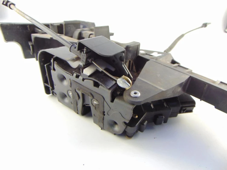 ZAMEK DRZWI PRAWY TYŁ FORD C-MAX (2003-2006) 2.0TDCI 3M5A R26412BM