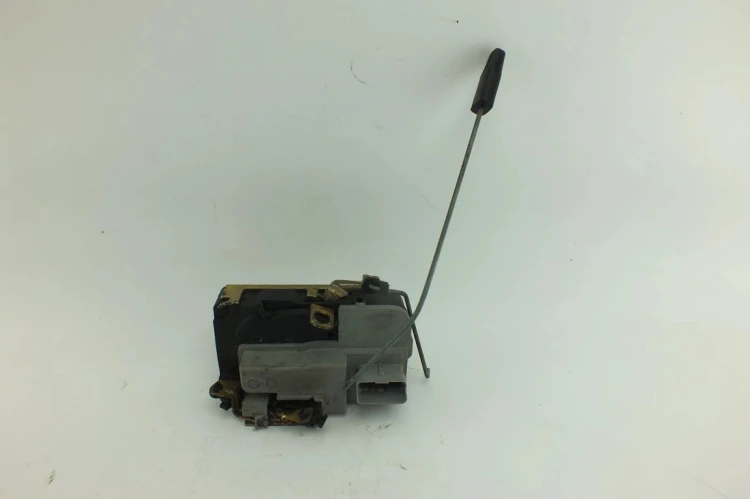 ZAMEK DRZWI PRAWY PRZÓD PEUGEOT 206 (1998-2002) 1.4 8V