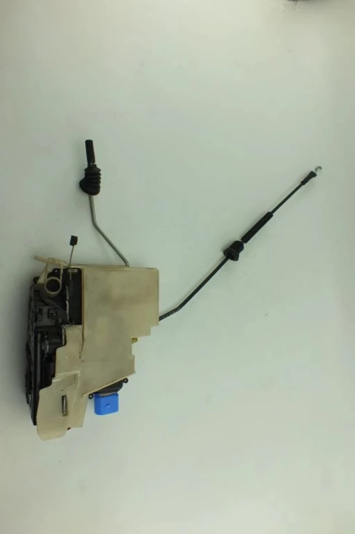 ZAMEK DRZWI PRAWY PRZÓD VOLKSWAGEN POLO IV LIFT (2005-2009) 1.2