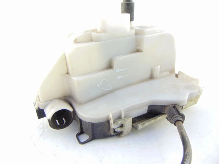 ZAMEK DRZWI PRAWY PRZÓD CITROEN C3 I (2002-2005) 1.4 8V