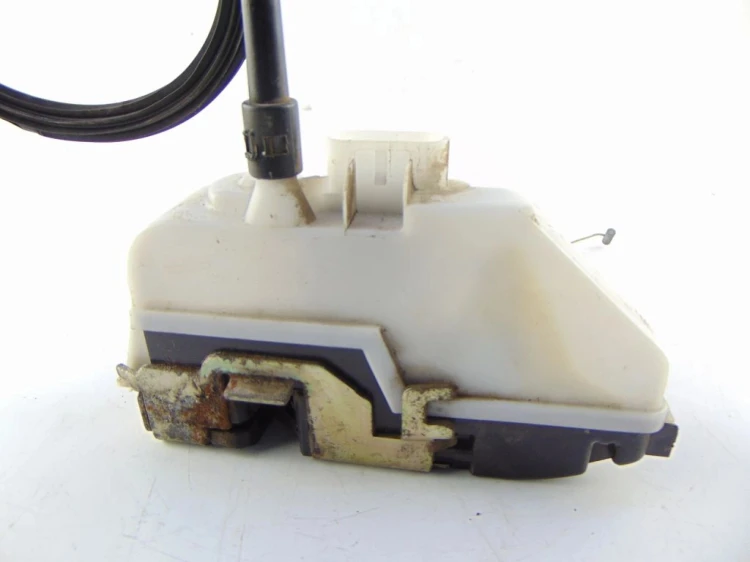 ZAMEK DRZWI PRAWY PRZÓD CITROEN C3 I (2002-2005) 1.4 HDI