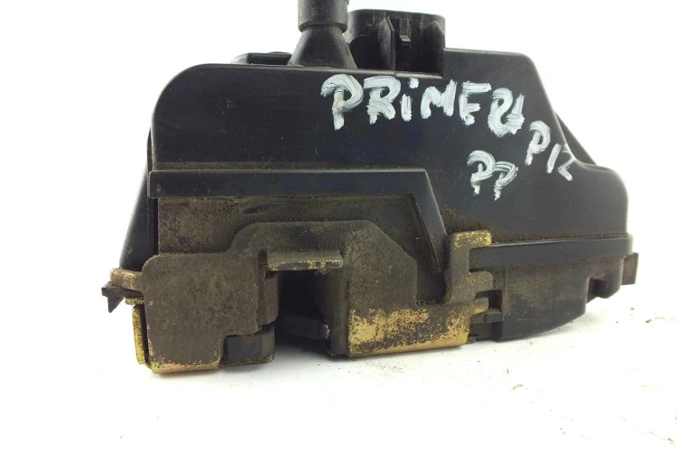 ZAMEK DRZWI PRAWY PRZÓD NISSAN PRIMERA P12 1.9 DCI