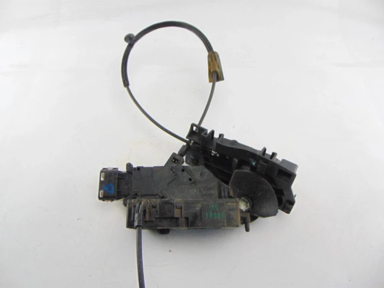 ZAMEK DRZWI LEWY PRZÓD PEUGEOT 207 (2006-2009)