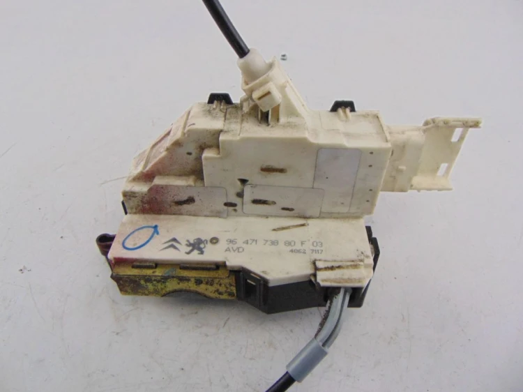 ZAMEK DRZWI PRAWY PRZÓD CITROEN C4 I (2004-2008) 9647173880F