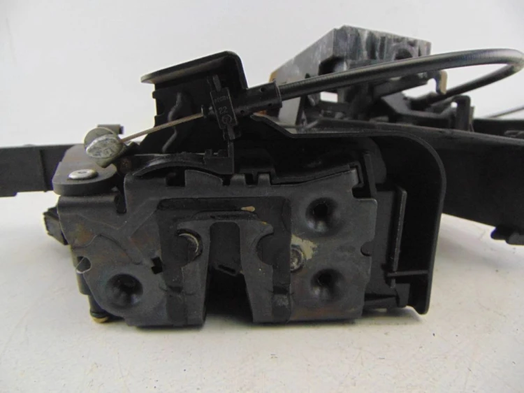ZAMEK DRZWI LEWY TYŁ FORD C-MAX (2003-2006) 2.0TDCI 3M5A R26413BP