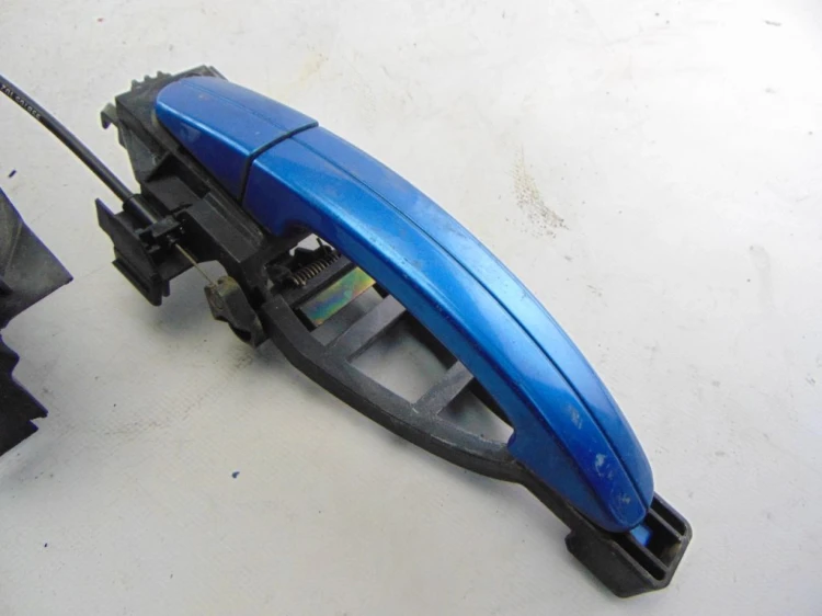 ZAMEK DRZWI PRAWY PRZÓD FORD FOCUS MK2 (2004-2011) 2.0 TDCI