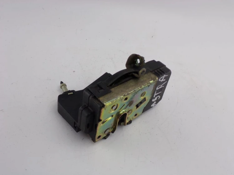 ZAMEK DRZWI LEWY PRZÓD OPEL ASTRA II G 1.7 DTI 90561151