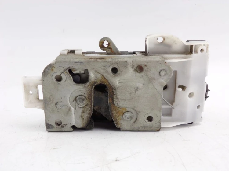 ZAMEK DRZWI PRAWY PRZÓD FORD MONDEO MK3 (2001-2007) 8 PINÓW