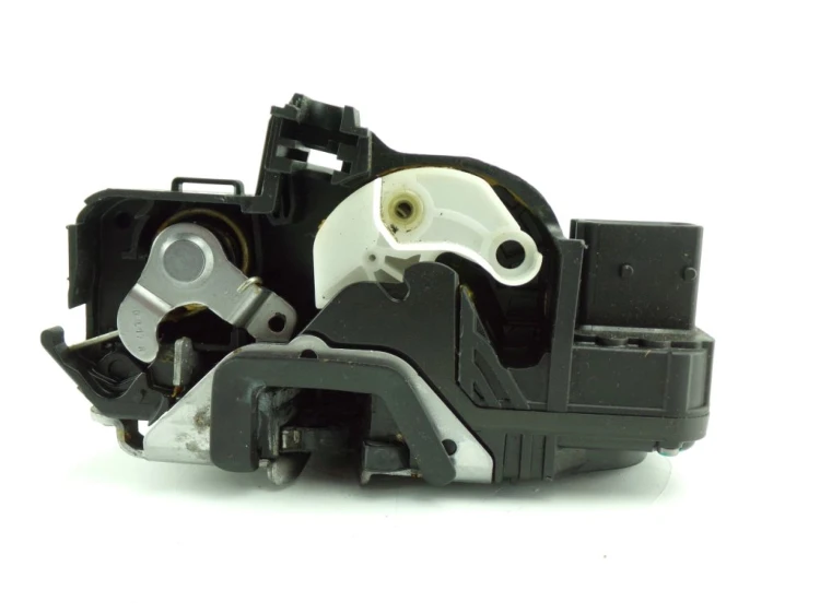 ZAMEK DRZWI PRAWY PRZÓD OPEL INSIGNIA (2008-2017) 3023806-E01S