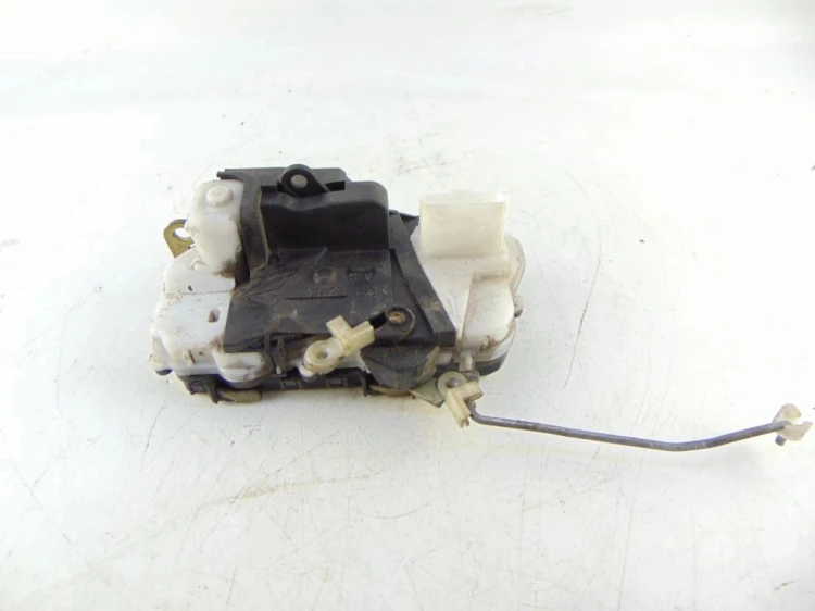 ZAMEK DRZWI LEWY PRZÓD CITROEN C5 I (2001-2004) 2.2 HDI