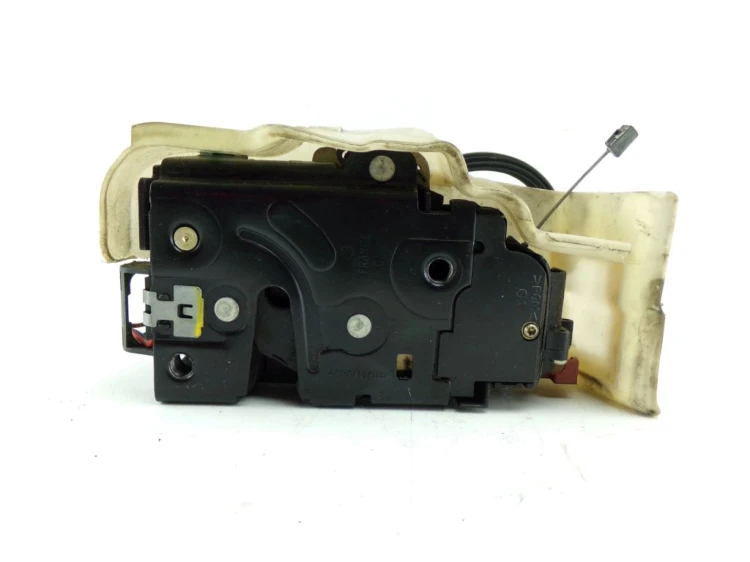 ZAMEK DRZWI LEWY PRZÓD VOLKSWAGEN GOLF V 1.4 16V