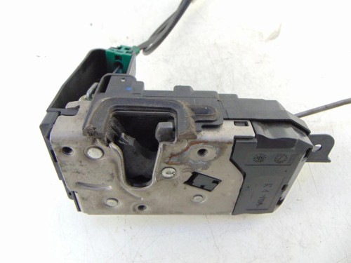 ZAMEK DRZWI PRAWY PRZÓD OPEL ASTRA H (2006-2014) 1.9 CDTI 13210749