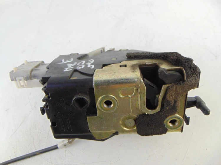 ZAMEK DRZWI PRAWY TYŁ PEUGEOT 407 (2004-2008) 2.0 HDI 9681337480