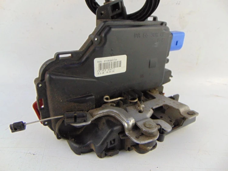 ZAMEK DRZWI PRAWY TYŁ SKODA FABIA II(2007-2014) 6Y0839016A
