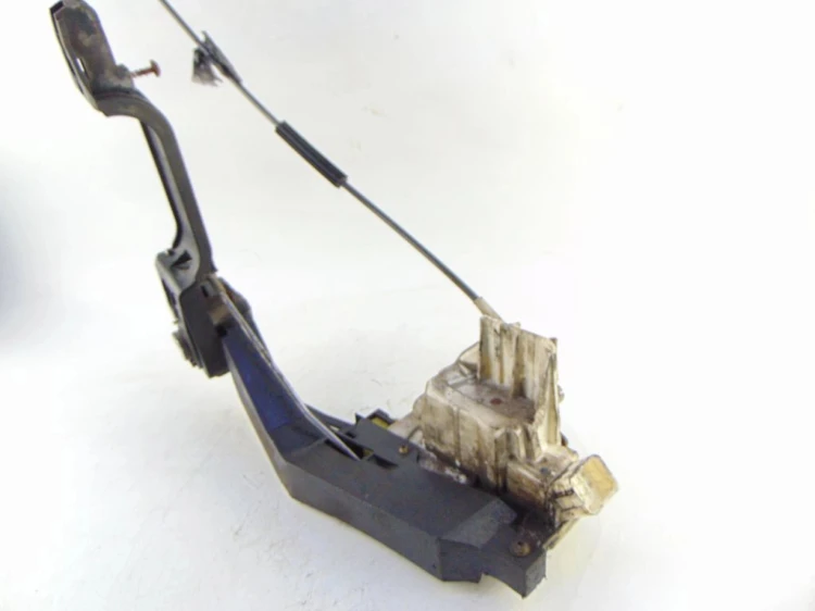 ZAMEK DRZWI PRAWY PRZÓD FORD FOCUS MK1 LIFT (2001 -2004) 1.8 TDCI 100HP