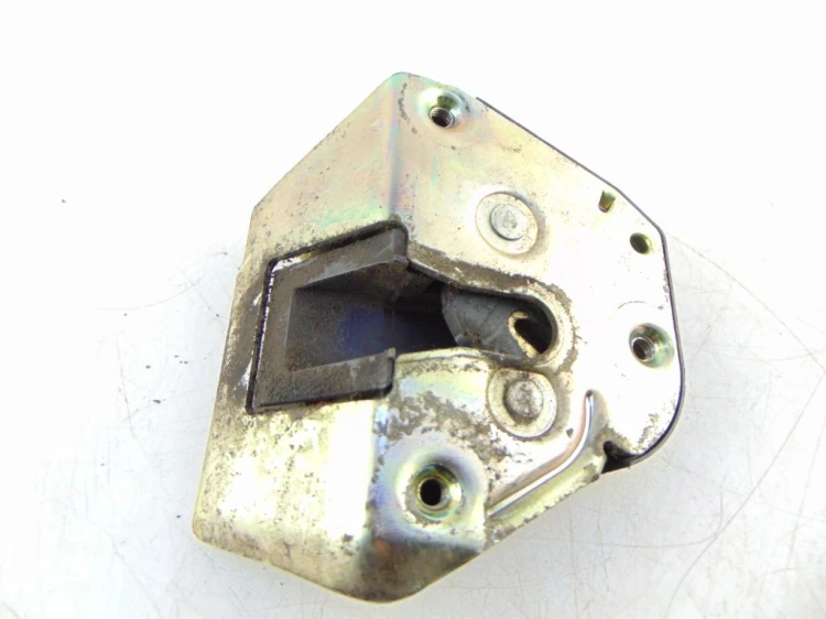 ZAMEK DRZWI PRAWY TYŁ CITROEN BERLINGO II (2003-2010) 1.9 DW8