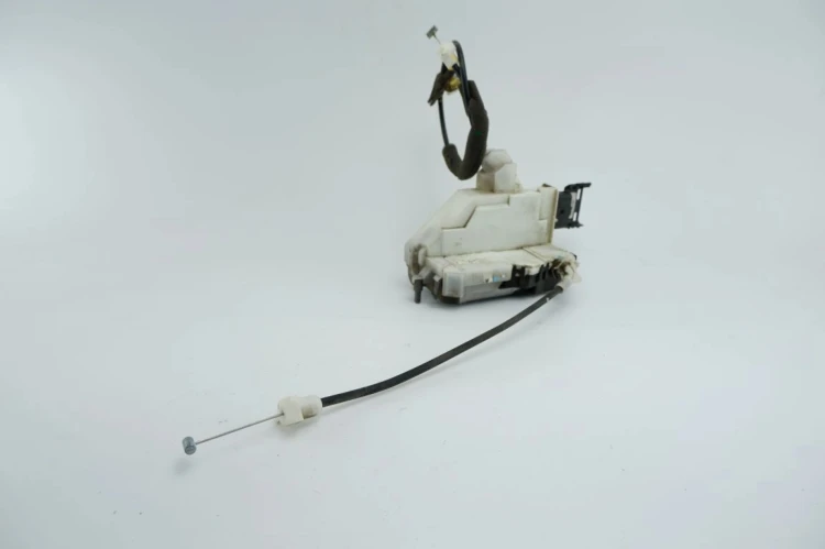 ZAMEK DRZWI PRAWY PRZÓD CITROEN C3 II (2008-2016) 1.4 16V