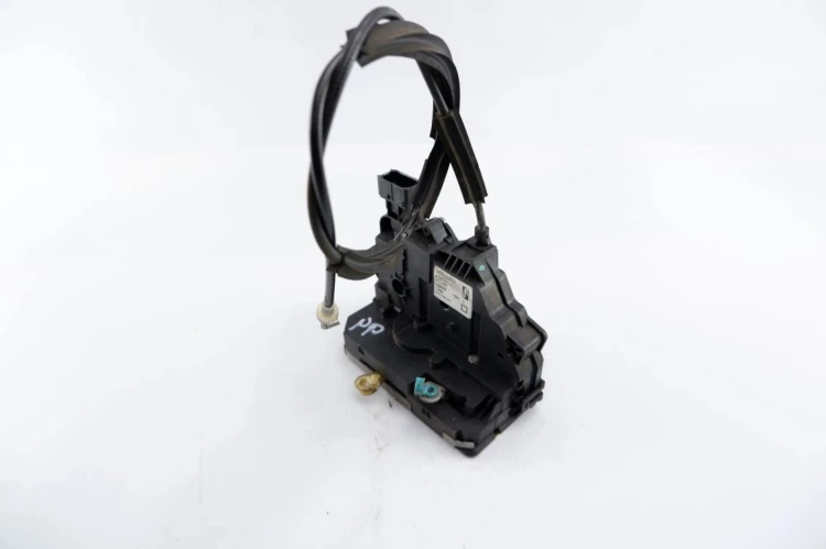 ZAMEK DRZWI PRAWY PRZÓD FIAT GRANDE PUNTO 55702904