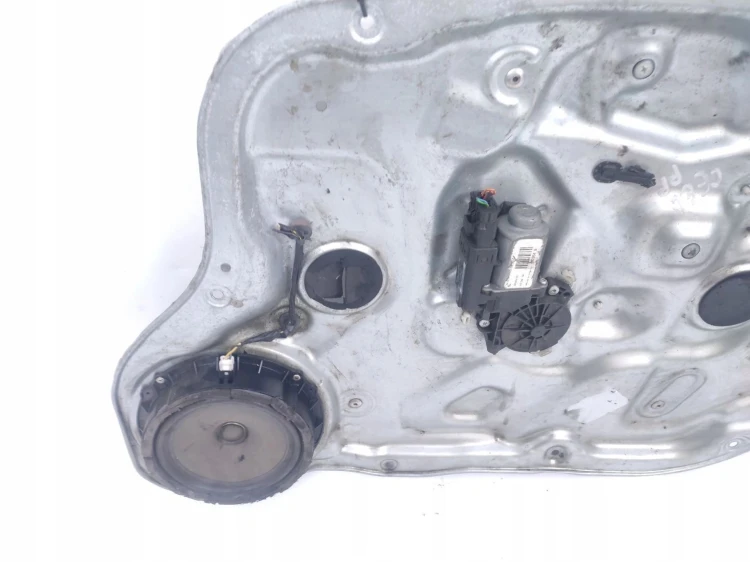 PODNOŚNIK SZYBY PRAWY PRZÓD KIA CEED I LIFT 1.6 CRDI 824801H130