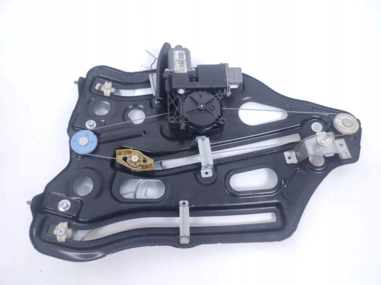 PODNOŚNIK SZYBY PRAWY TYŁ RENAULT MEGANE III (2008-2013) 1.9 DCI 827200018