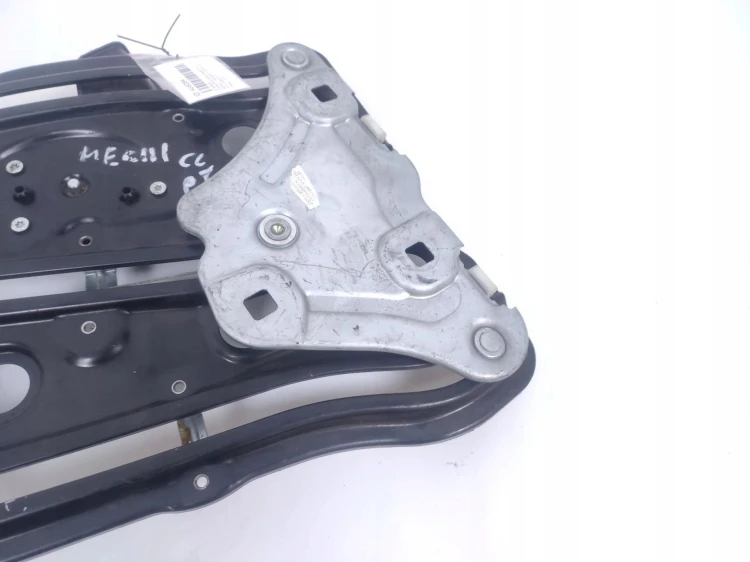 PODNOŚNIK SZYBY PRAWY TYŁ RENAULT MEGANE III (2008-2013) 1.9 DCI 827200018