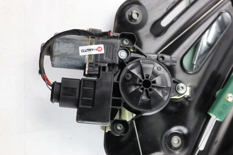 PODNOŚNIK SZYBY PRAWY TYŁ AUDI A3 8V LIFT (2016-2020) 1.4 TFSI 150KM 8V7839