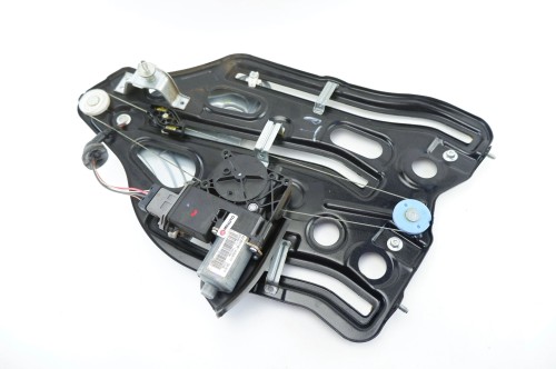 PODNOŚNIK SZYBY PRAWY TYŁ RENAULT MEGANE III (2008-2013) 1.4 TCE 827200018R