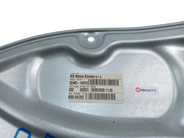 PODNOŚNIK SZYB PRAWY PRZÓD KIA PRO CEED I (2007-2010) 1.6 CRDI 90KM 82480-1