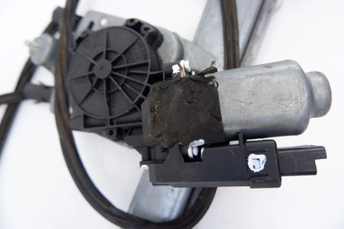 PODNOŚNIK SZYBY PRAWY PRZÓD RENAULT MEGANE II LIFT (2005-2008)