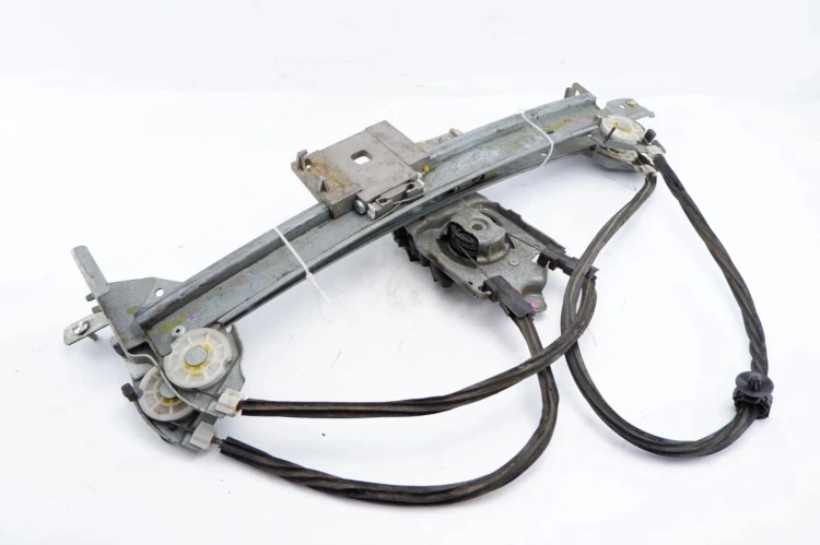 PODNOŚNIK SZYBY PRAWY PRZÓD RENAULT MEGANE II LIFT (2005-2008)