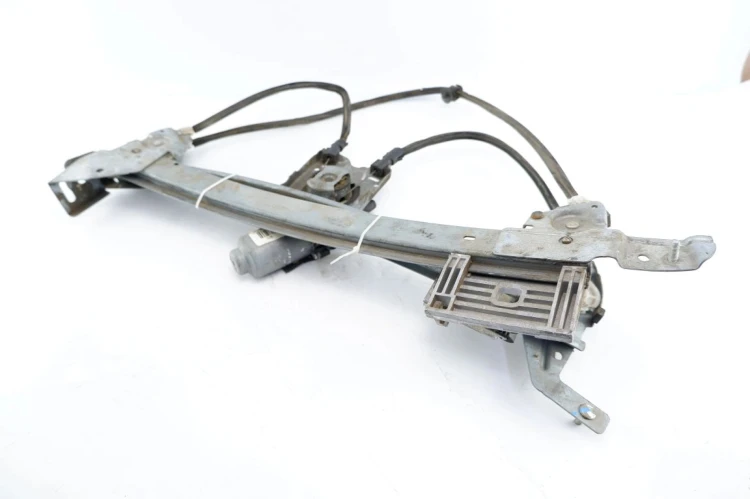 PODNOŚNIK SZYBY PRAWY PRZÓD RENAULT MEGANE II LIFT (2005-2008)