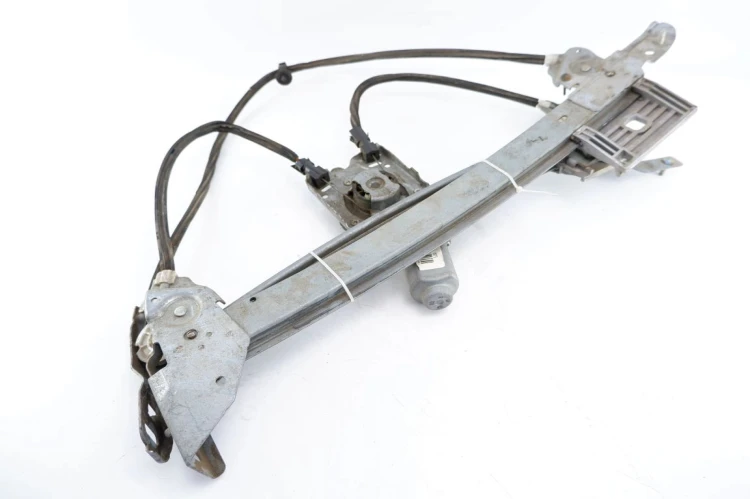 PODNOŚNIK SZYBY PRAWY PRZÓD RENAULT MEGANE II LIFT (2005-2008)