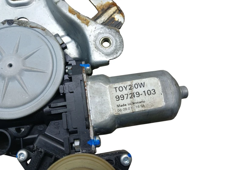 PODNOŚNIK SZYBY LEWY PRZÓD TOYOTA COROLLA VERSO II LIFT (2007-2009) 2.2 D4D