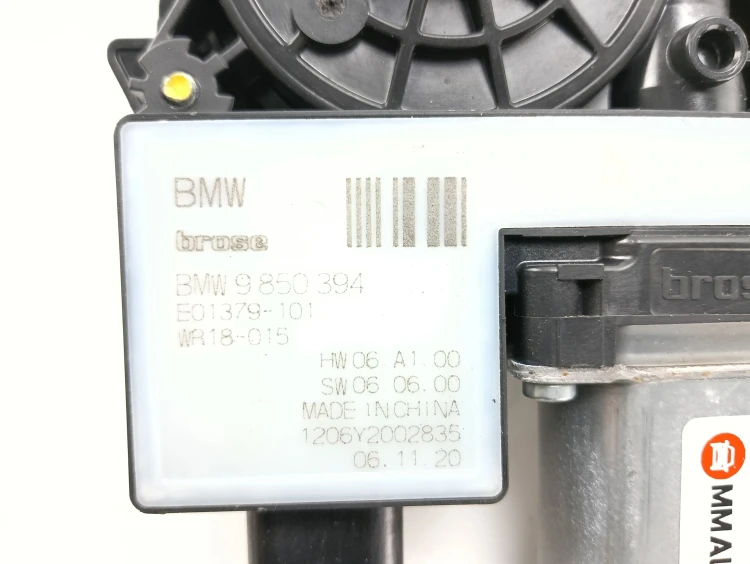 PODNOŚNIK SZYBY PRAWY TYŁ BMW 2 F44 GRAN COUPE (2019-) 1.5 T 140KM 9850394