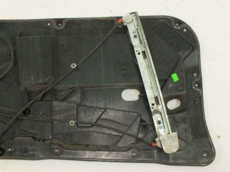 PODNOŚNIK SZYBY PRAWY PRZÓD FORD FIESTA MK7 (2008-2017) 1.4 TDCI