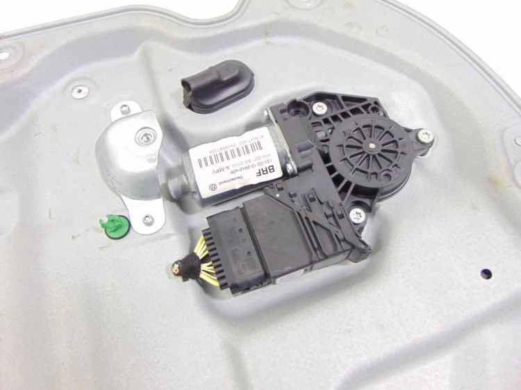 PODNOŚNIK SZYBY LEWY TYŁ VOLKSWAGEN TOURAN LIFT (2010-2015) 1.6 TDI 105