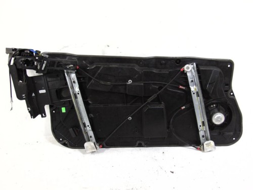PODNOŚNIK SZYBY PRAWY PRZÓD FORD FIESTA MK7 (2008-2017) 1.6L Zetec-S (115PS