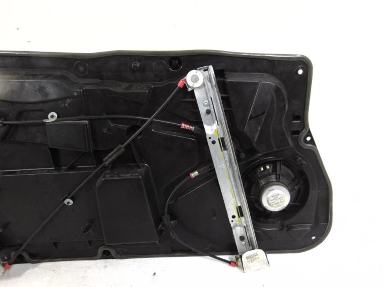 PODNOŚNIK SZYBY PRAWY PRZÓD FORD FIESTA MK7 (2008-2017) 1.6L Zetec-S (115PS