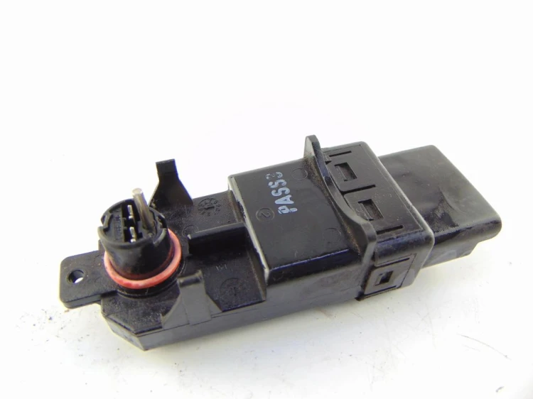 MODUŁ PODNOŚNIKA SZYBY PRAWY TYŁ RENAULT SCENIC II LIFT (2006-2009) 1.9 DCI