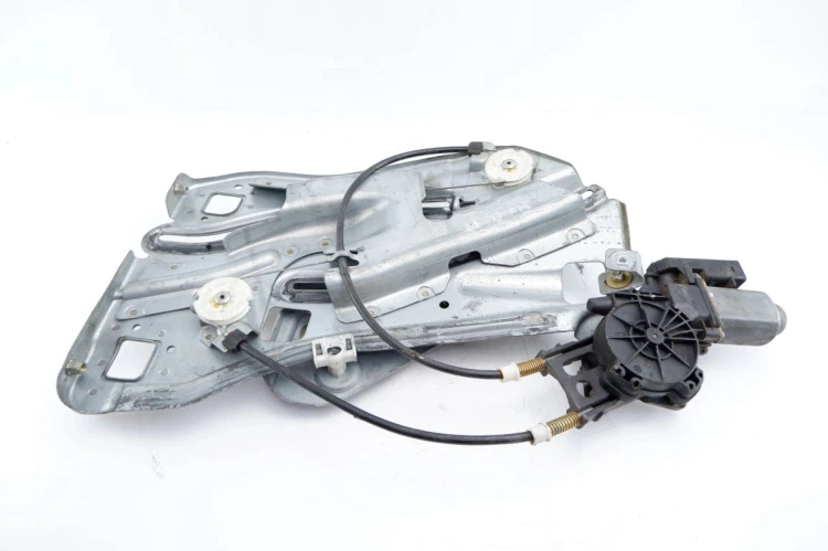PODNOŚNIK SZYBY PRAWY TYŁ RENAULT MEGANE II LIFT (2005-2008)