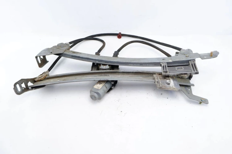 PODNOŚNIK SZYBY PRAWY PRZÓD RENAULT MEGANE II LIFT (2005-2008)