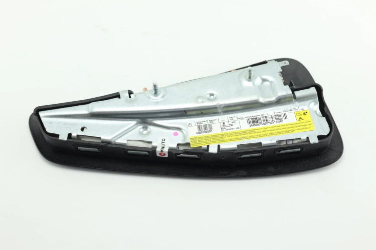 PODUSZKA FOTELA PRAWA MERCEDES C W204 (2007-2011) 2.2 CDI 136KM 2048600205