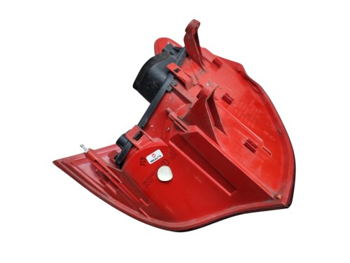 LAMPA PRAWY TYŁ PEUGEOT 3008 I (2009-2013) 1.6 e-HDI 112KM 9683460780