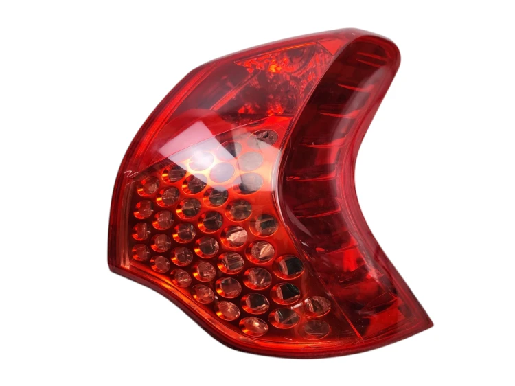 LAMPA PRAWY TYŁ PEUGEOT 3008 I (2009-2013) 1.6 e-HDI 112KM 9683460780