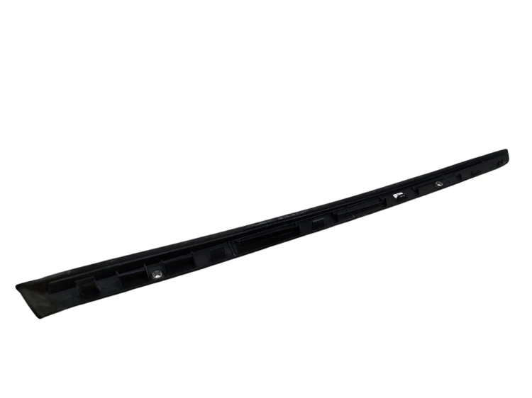 LISTWA SZYBY CZOŁOWEJ PRAWA CITROEN C5 III (2008-2010) 2.0 HDI 163KM 965914