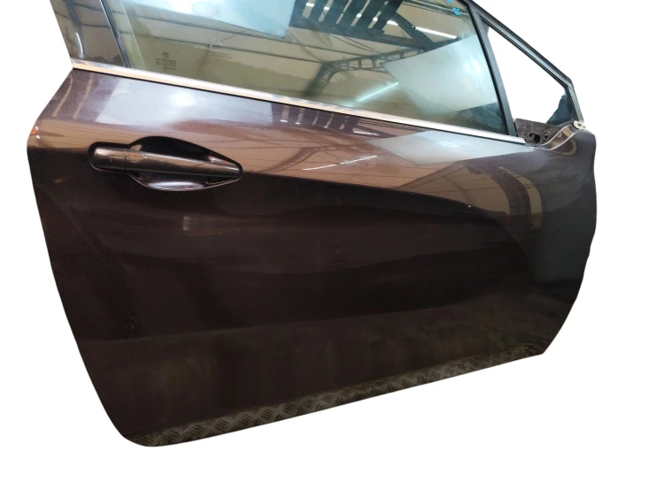 DRZWI PRAWY PRZÓD PEUGEOT 208 I (2012-2015) 1.6 e-HDI 114KM