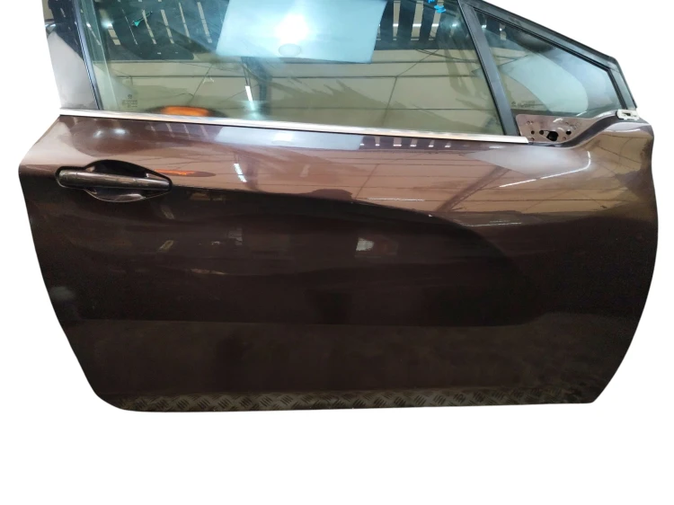 DRZWI PRAWY PRZÓD PEUGEOT 208 I (2012-2015) 1.6 e-HDI 114KM