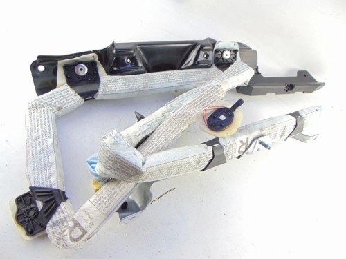 KURTYNA POWIETRZNA PRAWA BMW X1 E84 (2009-2015) S-DRIVE 18d 2.0 D N47D20C 1